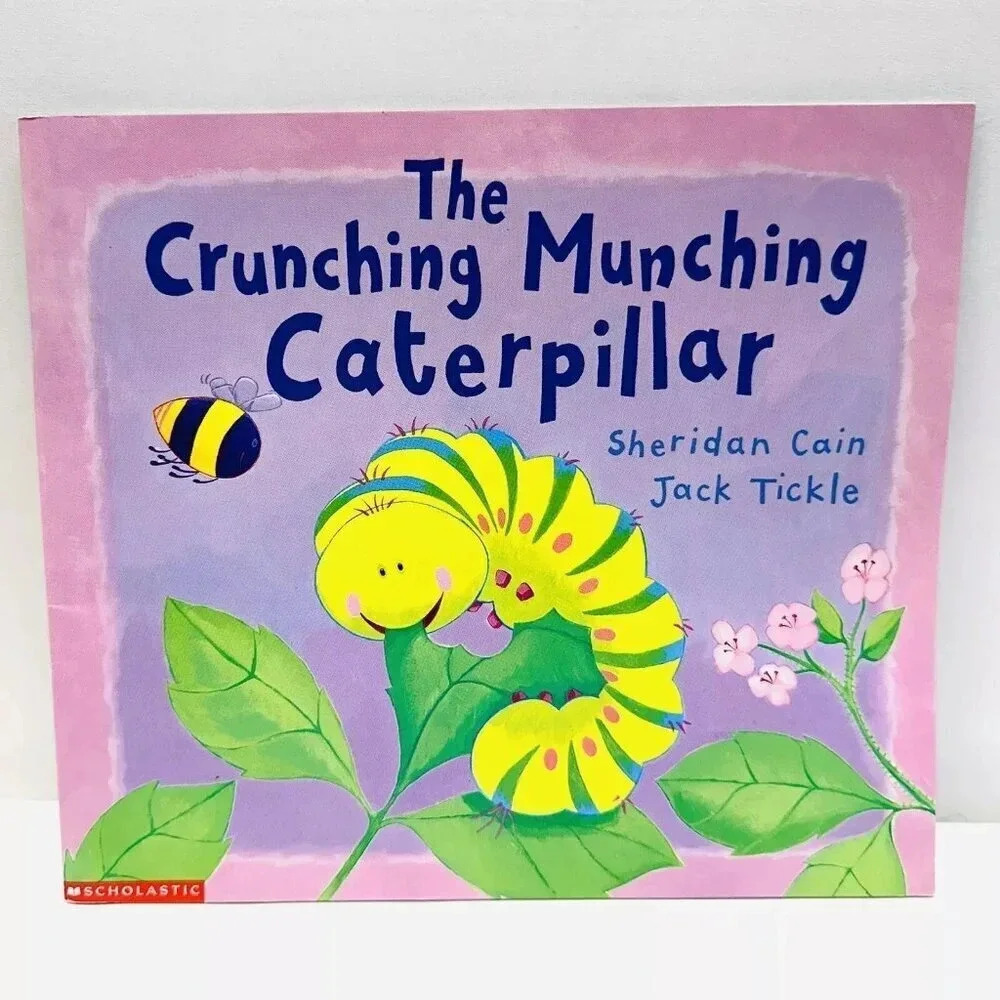 THE CRUNCHY MUNCHING CATERPILLAR Picture Book by Ruth Galloway (Paperback) NEW